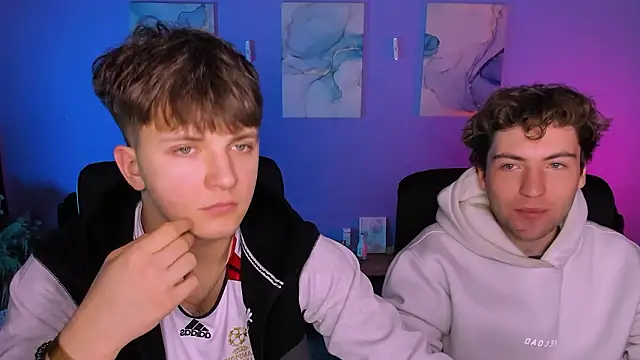 Snapshot of travis_wolf_ chatting on February 19, 2026, 9:50 am travis wolf online show from February 19, 2026, 9:50 am