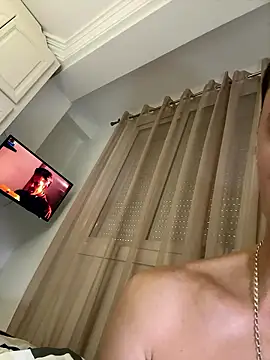 Snapshot of Merousexy282828 chatting on January 7, 2026, 4:01 pm Merousexy282828 online show from January 7, 2026, 4:01 pm