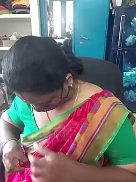 Tamil Kavitha10 online show from December 23, 2025, 7:40 am