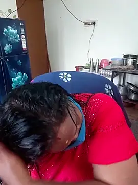 Tamil Kavitha10 online show from November 18, 2025, 8:17 am