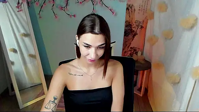 Snapshot of Bella_Night4 chatting on July 25, 2026, 9:28 am Bella Night4 online show from July 25, 2026, 9:28 am