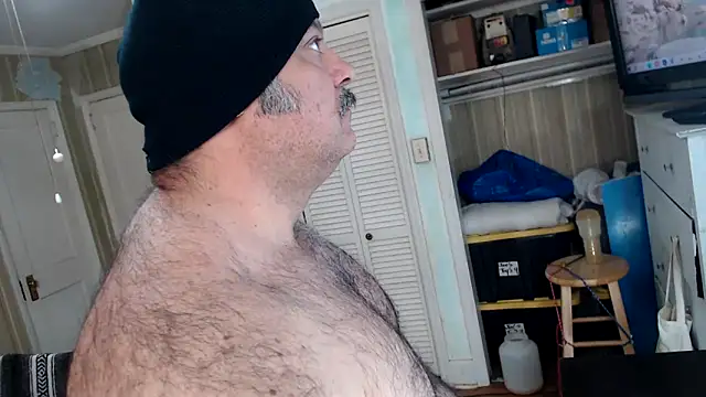 Snapshot of bullmusclejoe chatting on February 16, 2026, 11:31 am bullmusclejoe online show from February 16, 2026, 11:31 am