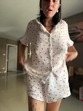 Snapshot of VendiMur chatting on December 14, 2025, 2:07 am VendiMur online show from December 14, 2025, 2:07 am