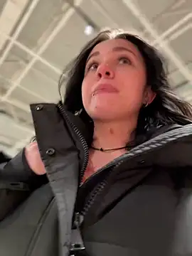 Snapshot of VendiMur chatting on October 28, 2025, 3:07 am VendiMur online show from October 28, 2025, 3:07 am