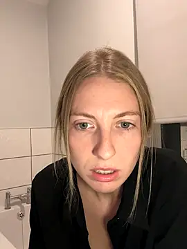 CheekyChelseaX online show from October 27, 2025, 7:15 pm