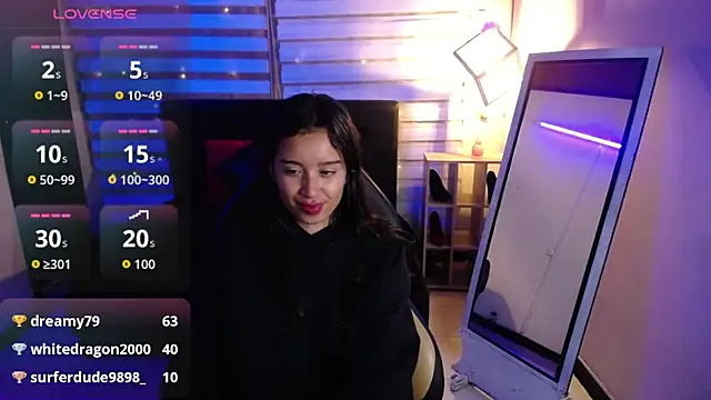 Snapshot of _Mia_Evans_1 chatting on November 2, 2025, 1:49 pm Mia Evans 1 online show from November 2, 2025, 1:49 pm