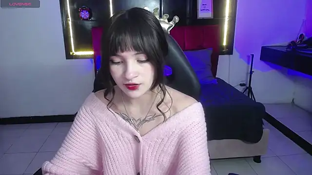  Charlotte Collins  online show from February 26, 2026, 2:39 pm