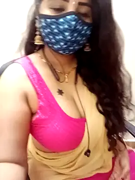 Snapshot of tamil_Vennila chatting on January 13, 2026, 10:24 pm tamil Vennila online show from January 13, 2026, 10:24 pm