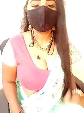 Snapshot of tamil_Vennila chatting on January 6, 2026, 7:34 am tamil Vennila online show from January 6, 2026, 7:34 am