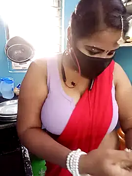 Snapshot of tamil_Vennila chatting on March 16, 2026, 5:44 am tamil Vennila online show from March 16, 2026, 5:44 am