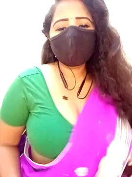 Snapshot of tamil_Vennila chatting on December 18, 2025, 7:46 am tamil Vennila online show from December 18, 2025, 7:46 am