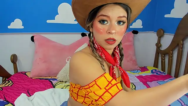 Snapshot of miss__evolet chatting on October 31, 2025, 11:07 am miss evolet online show from October 31, 2025, 11:07 am