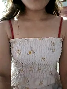 Snapshot of mymy06 chatting on November 6, 2025, 10:25 pm mymy06 online show from November 6, 2025, 10:25 pm