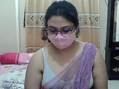 Snapshot of Elena_cruz5 chatting on November 1, 2025, 1:49 pm Elena cruz5 online show from November 1, 2025, 1:49 pm