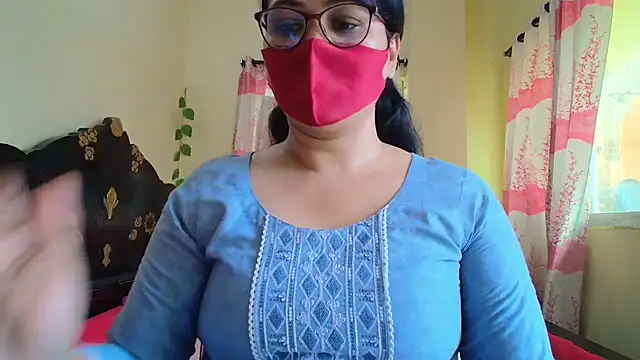 Elena cruz5 online show from March 8, 2026, 5:11 am