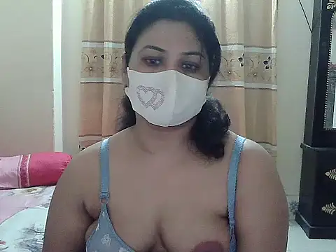 Snapshot of Elena_cruz5 chatting on November 4, 2025, 5:06 pm Elena cruz5 online show from November 4, 2025, 5:06 pm