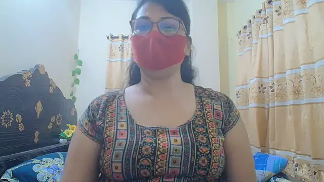 Elena cruz5 online show from March 25, 2026, 7:02 pm