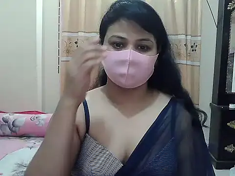 Snapshot of Elena_cruz5 chatting on November 13, 2025, 4:22 pm Elena cruz5 online show from November 13, 2025, 4:22 pm