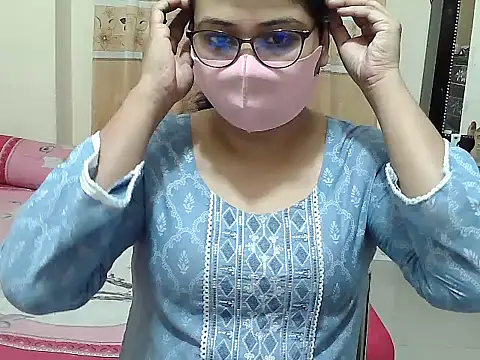 Snapshot of Elena_cruz5 chatting on November 29, 2025, 5:57 pm Elena cruz5 online show from November 29, 2025, 5:57 pm