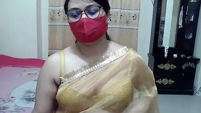 Snapshot of Elena_cruz5 chatting on December 4, 2025, 11:15 pm Elena cruz5 online show from December 4, 2025, 11:15 pm