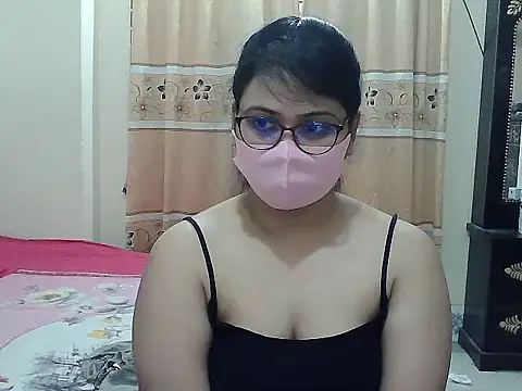 Snapshot of Elena_cruz5 chatting on November 10, 2025, 2:44 pm Elena cruz5 online show from November 10, 2025, 2:44 pm