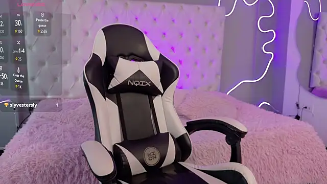 Snapshot of Emma_visconti chatting on November 12, 2025, 12:09 pm Emma visconti online show from November 12, 2025, 12:09 pm