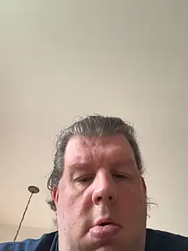 Stephanie1984 online show from April 1, 2026, 12:06 pm