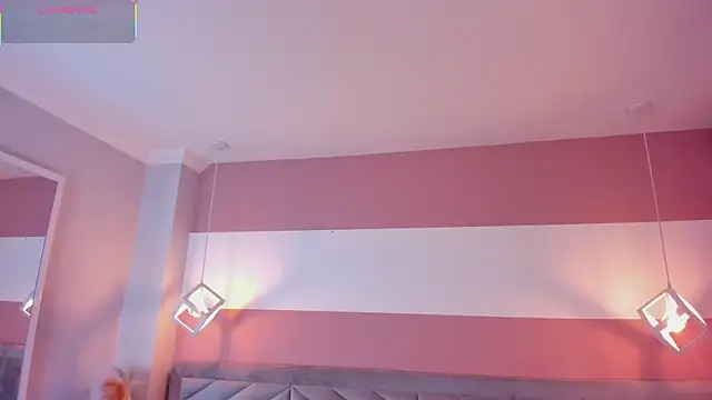 Snapshot of Mia_Valentine_ chatting on November 11, 2025, 8:25 pm Mia Valentine online show from November 11, 2025, 8:25 pm