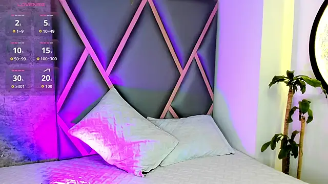 Miaa Rosse online show from November 11, 2025, 12:11 pm