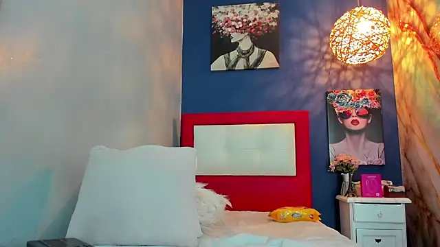 Snapshot of Skarlett_hot_ chatting on November 21, 2025, 12:15 pm Skarlett hot online show from November 21, 2025, 12:15 pm