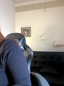 Snapshot of RedVelvet_Dream chatting on November 18, 2025, 8:34 pm RedVelvet Dream online show from November 18, 2025, 8:34 pm