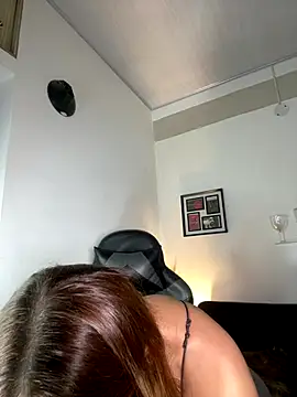 Snapshot of RedVelvet_Dream chatting on October 26, 2025, 12:55 am RedVelvet Dream online show from October 26, 2025, 12:55 am