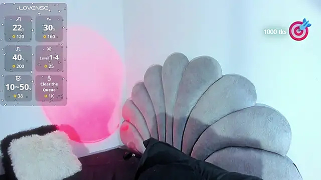 Snapshot of michell_danna chatting on December 17, 2025, 1:21 am michell danna online show from December 17, 2025, 1:21 am