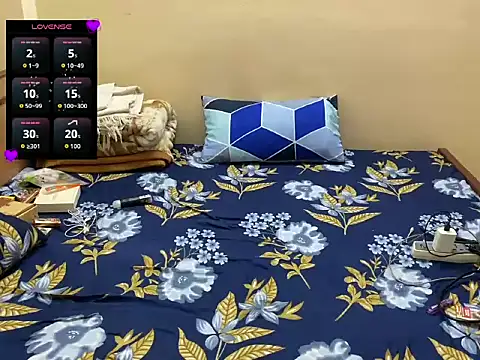 LuvLayla online show from April 12, 2026, 8:23 pm