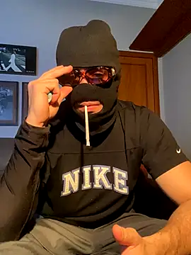 Snapshot of SinisterMads chatting on October 11, 2025, 8:15 am SinisterMads online show from October 11, 2025, 8:15 am