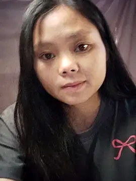 omiu-baby online show from November 25, 2025, 3:40 am