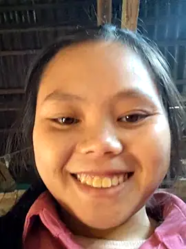 omiu-baby online show from November 22, 2025, 2:43 am