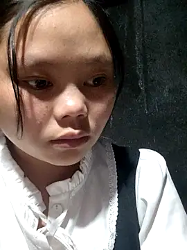 omiu-baby online show from February 2, 2026, 11:15 pm