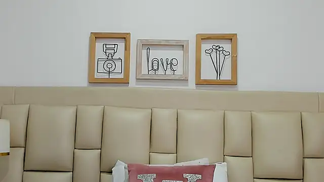 EbonyLudovica online show from November 27, 2025, 3:18 am