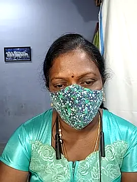 Snapshot of umashreetamil chatting on November 9, 2025, 12:47 am umashreetamil online show from November 9, 2025, 12:47 am