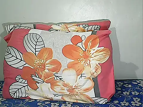 Snapshot of xxkitty27xx chatting on November 20, 2025, 10:49 am xxkitty27xx online show from November 20, 2025, 10:49 am