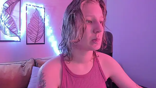 Hailey Foxy online show from December 5, 2025, 10:14 am