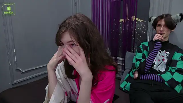 Snapshot of ViviaraNGendy chatting on September 17, 2025, 10:28 am ViviaraNGendy online show from September 17, 2025, 10:28 am