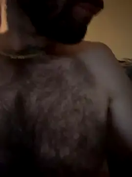 hungspundick1 online show from October 4, 2025, 12:17 pm