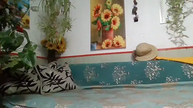 Snapshot of ZhannaLove480 chatting on November 28, 2025, 4:34 am ZhannaLove480 online show from November 28, 2025, 4:34 am