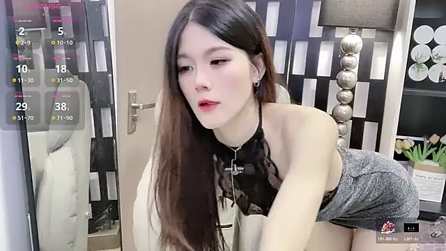 Snapshot of Yueyue-MM chatting on November 3, 2025, 1:22 am Yueyue-MM online show from November 3, 2025, 1:22 am