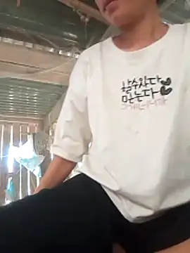 Snapshot of simi-lucy chatting on November 15, 2025, 6:50 am simi-lucy online show from November 15, 2025, 6:50 am