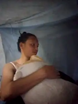 simi-lucy online show from November 16, 2025, 1:27 pm