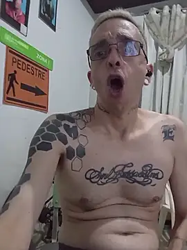 dinho carioca online show from March 23, 2026, 3:50 am