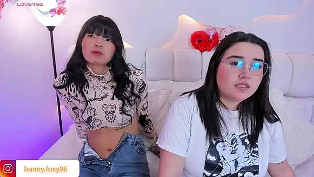 Snapshot of foxybunny chatting on March 4, 2026, 4:20 am foxybunny online show from March 4, 2026, 4:20 am